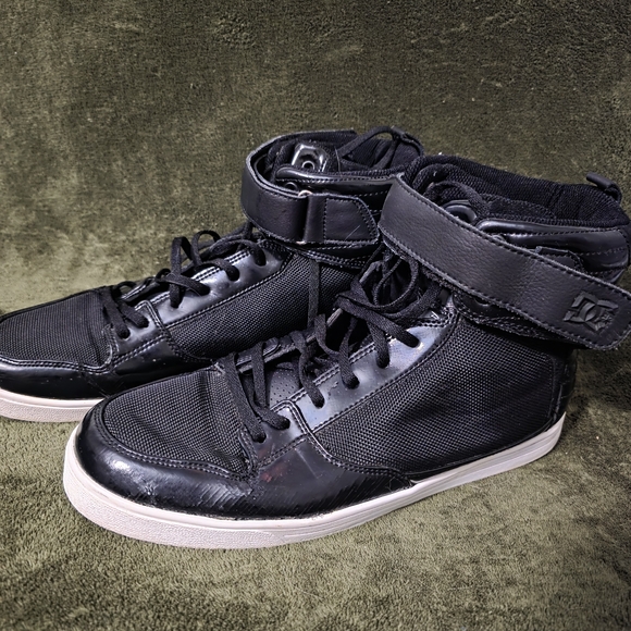 DC Rob Dyrdek High Top Shoes